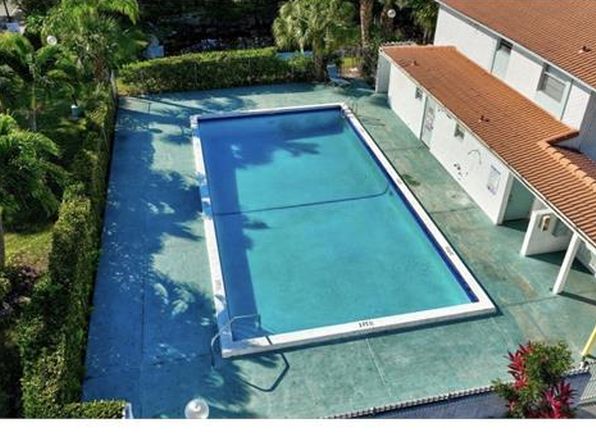 2730 Forest Hills Blvd APT 104