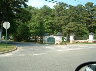 7 Panda Ln, Whiting, NJ 08759