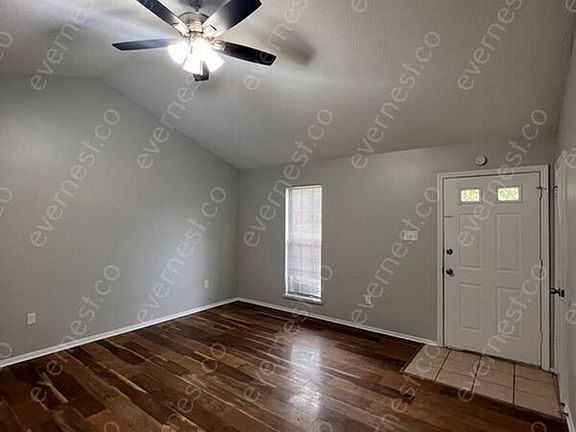 3rd image of 3580 Lakehurst Dr