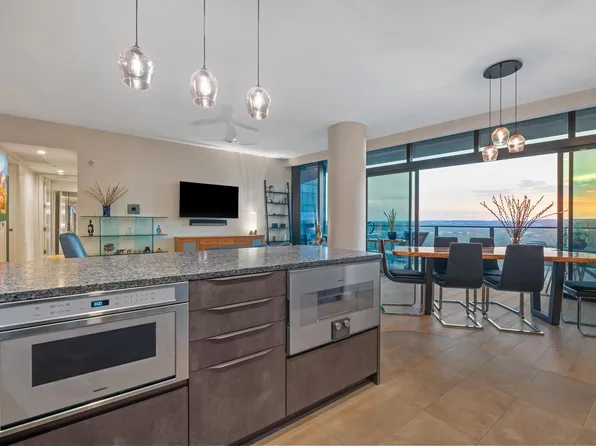 202 Nueces St #1607, Austin, TX 78701