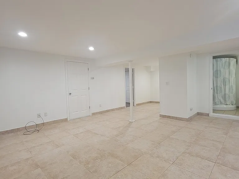63 Boyer St #LOWER LEVEL — Photo 6