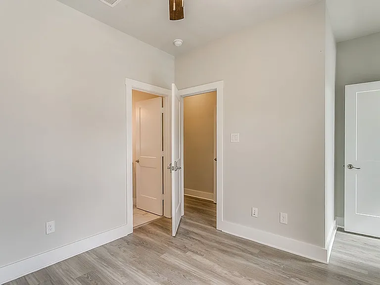 3210 Forest Park Blvd — Photo 29