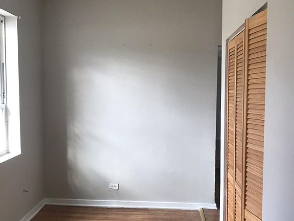 3rd image of 8854 S Buffalo Ave