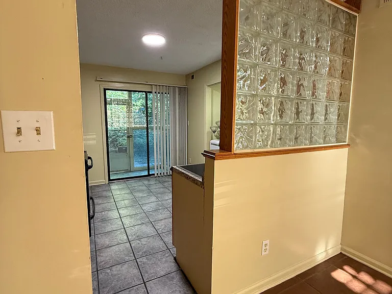 204 Davidson St — Photo 28
