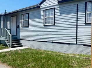 5501 Cameron Blvd, New Orleans, LA 70122