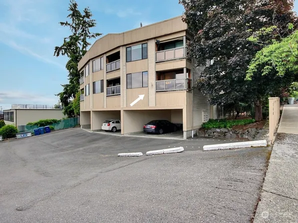 740 N 32nd Street #1, Renton, WA 98056
