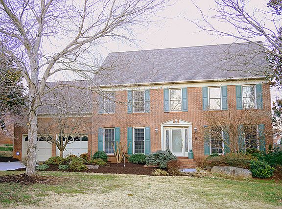 2nd image of 1213 Osprey Ln
