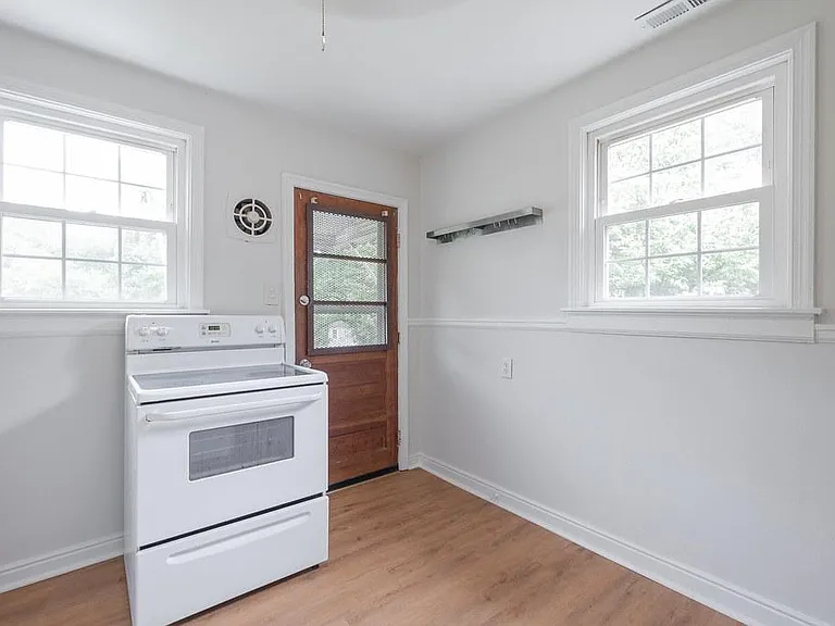 6408 W Grace St — Photo 12