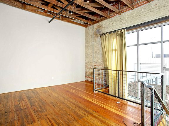 2nd image of 705 S Grant St #18