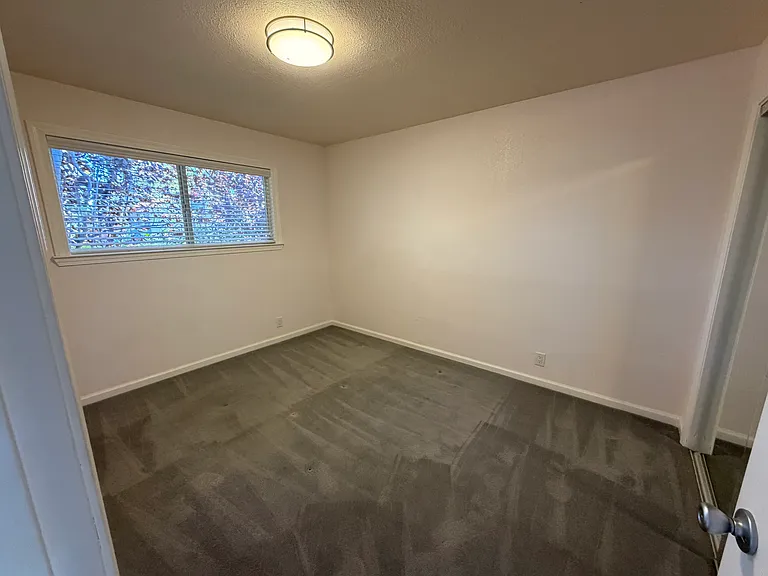 144 Granada Dr #C — Photo 13