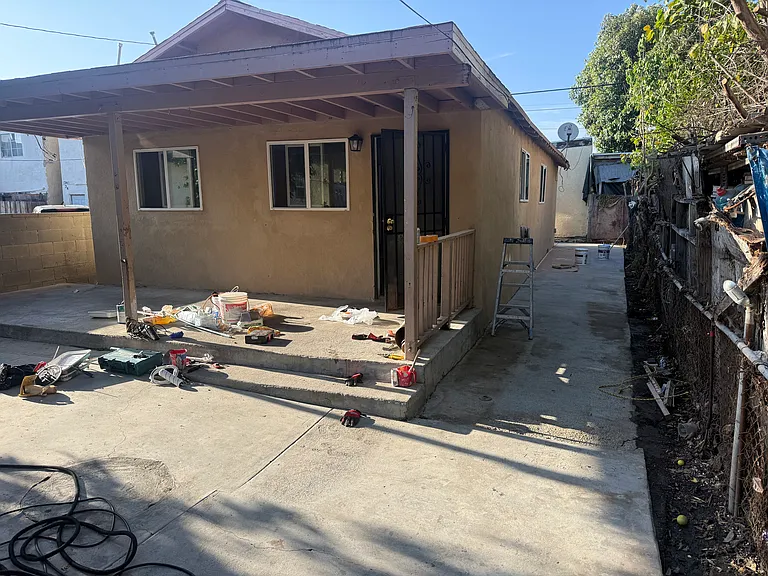 1343 E 59th Pl — Photo 8