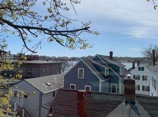 27 State St APT 5, Marblehead, MA 01945