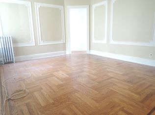 2334 30th Ave STE 2, Astoria, NY 11102