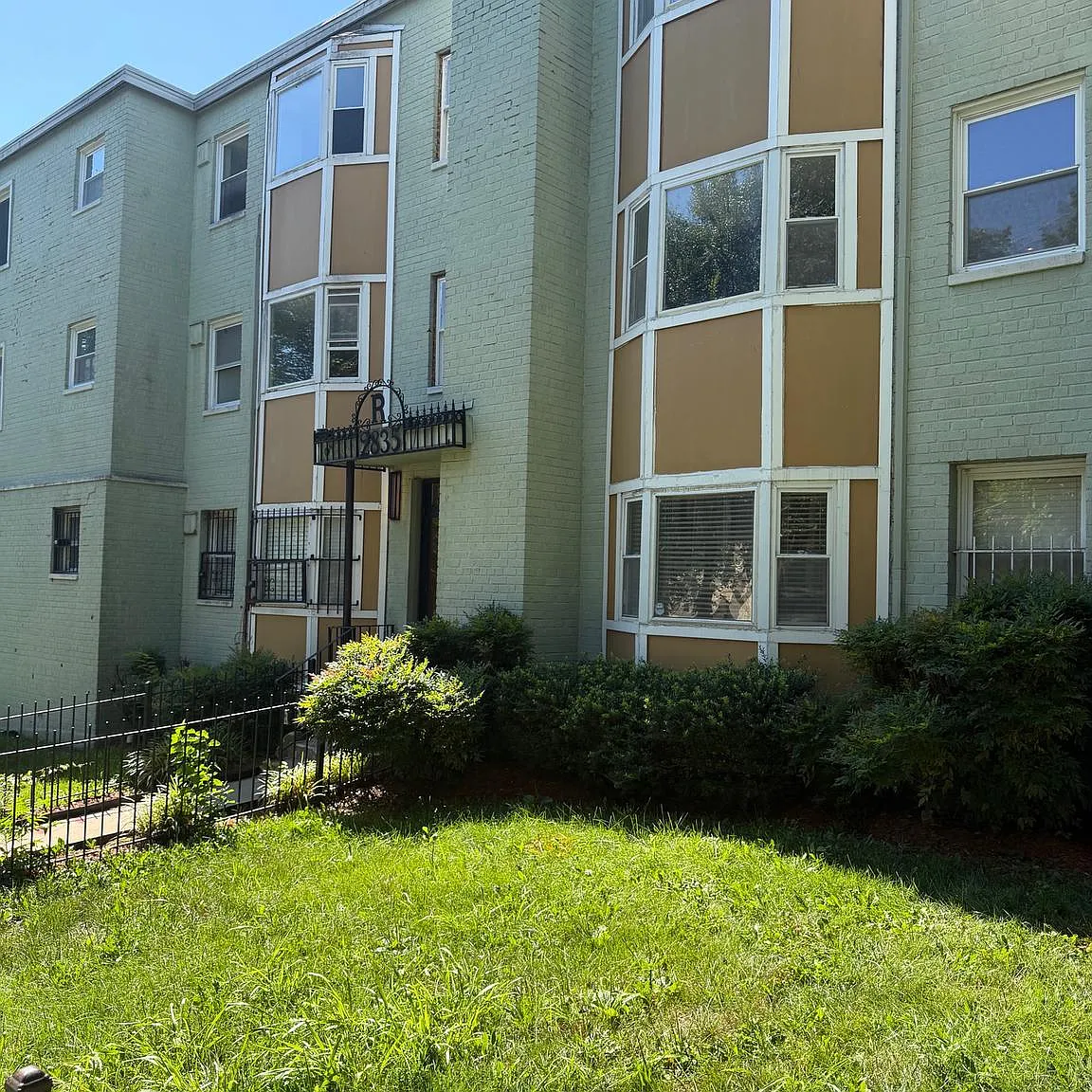 Randle Heights — Photo 1