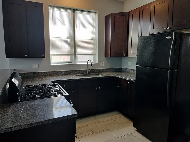 4800 S Winchester Ave — Photo 14