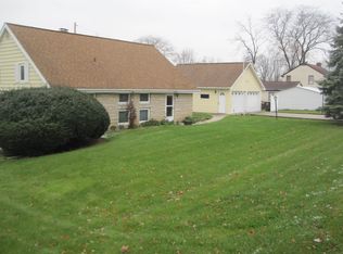 5709 S Bend Dr, Fort Wayne, IN 46804