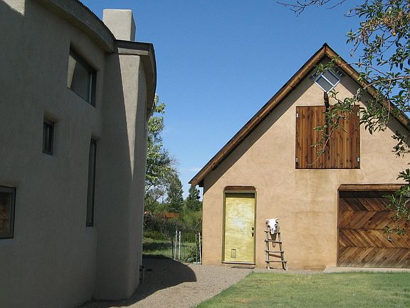 barn