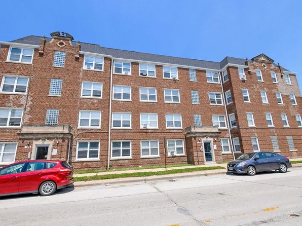 102-108 Memorial Dr #572