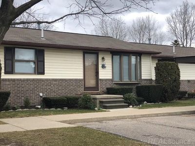 25244 Yorktown Ct, Harrison Township, MI, 48045