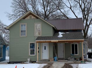 710 Douglas Ave, Yankton, SD 57078