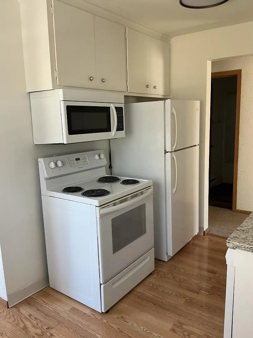 2447 County Road B — Photo 2