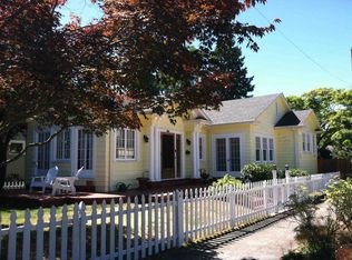 6223 Brooklyn Ave NE, Seattle, WA 98115