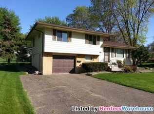 2206 12th Ave NW, Rochester, MN 55901