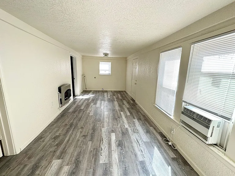 1518 Cumberland Ave — Photo 8