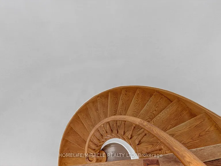 88 Reed Dr — Photo 29