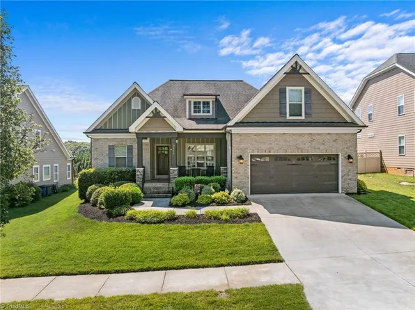 3445 Grandview Crossing Ln, Pfafftown, NC 27040