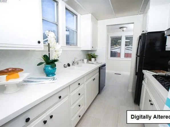 7932 Earl St, Oakland, CA 94605