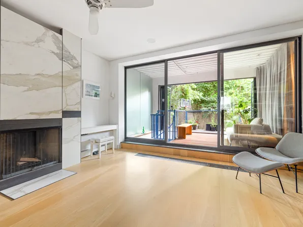 536 Court Street image 5 of 27