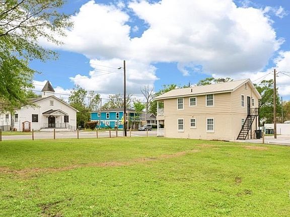 2nd image of 1510 Augusta Avenue