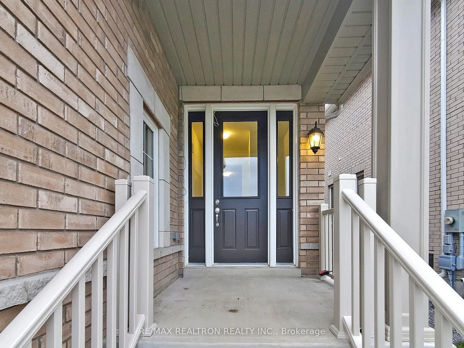 3 bed, $2,900 — Photo 2