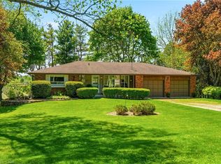 1252 Sodom Rd, Hamilton, ON L9H 5E2