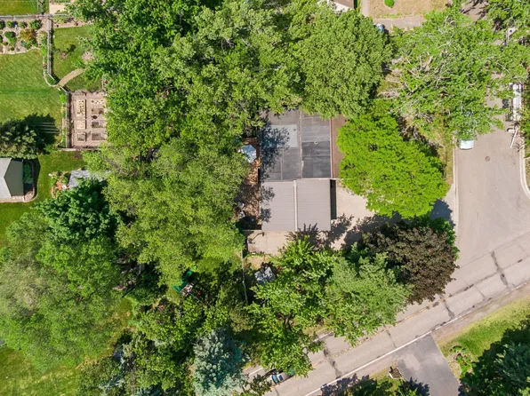1866 Edgewater Ave, Arden Hills, MN 55112