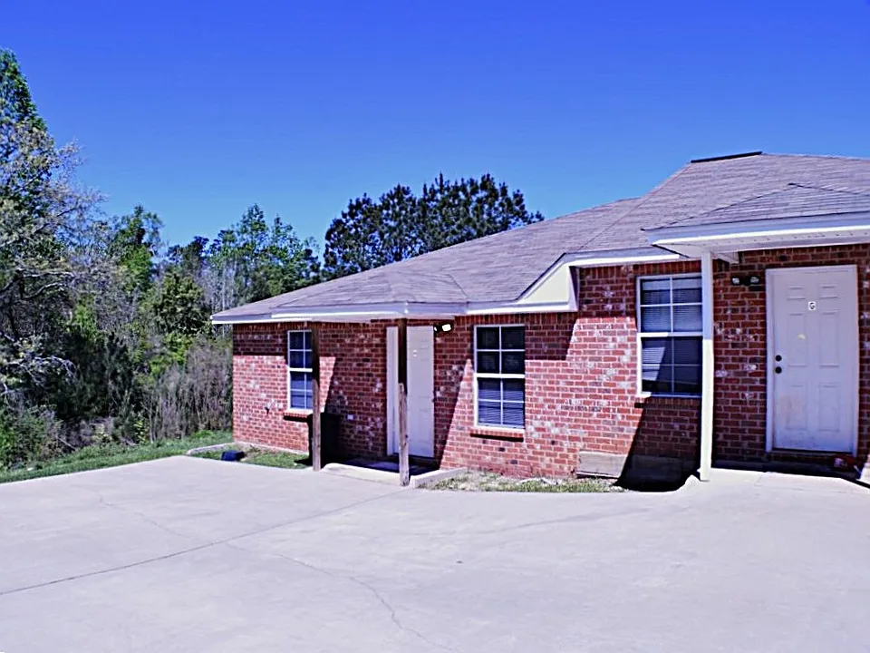 1115 Howell Rd #H