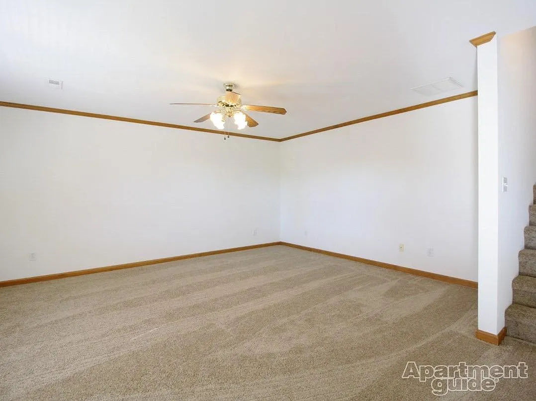 26 Canterbury Ct — Photo 3