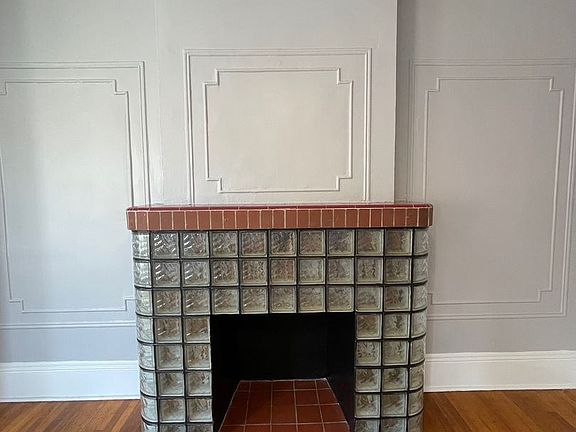 2nd image of 101 Renwick St #A