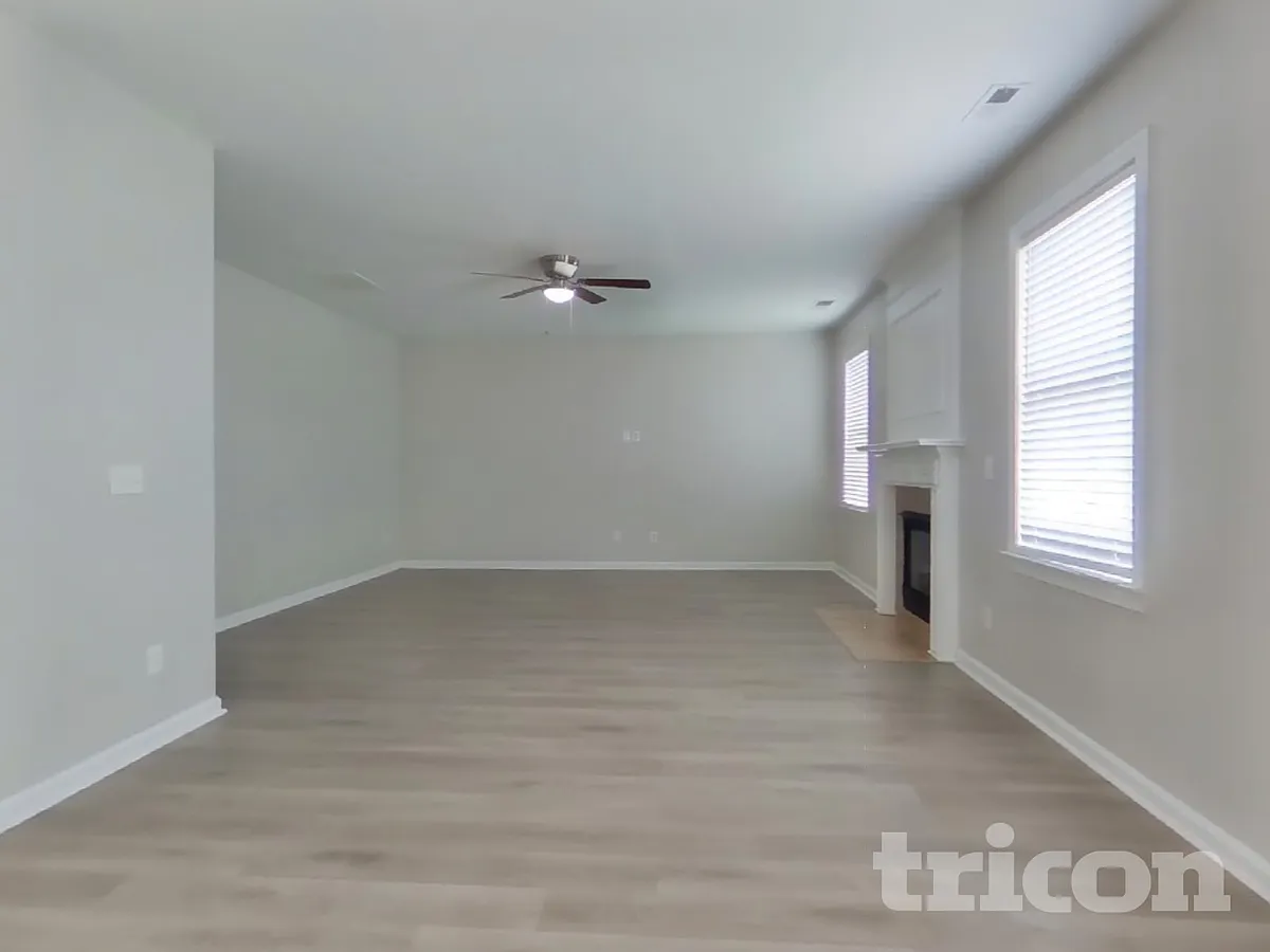 Building Photo - 3751 Lanier Dr