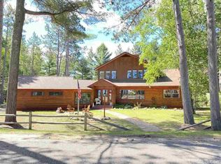 246 Lakewood Ln, Marquette, MI 49855