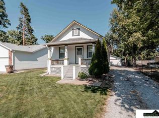 324 NW 16th St, Lincoln, NE 68528