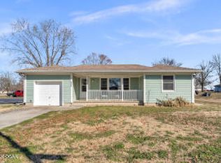 604 S Main St, Jasper, MO 64755