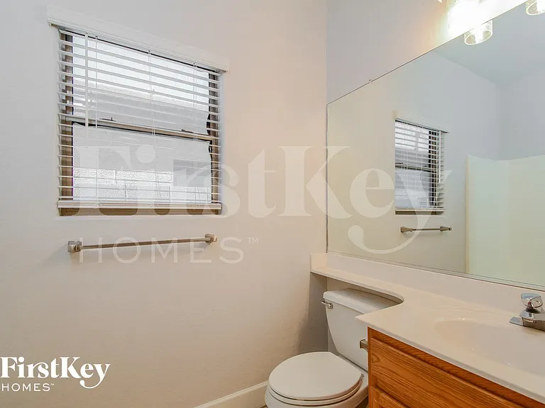 13030 W Windrose Dr — Photo 13