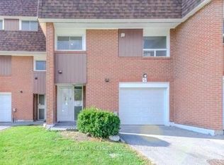 2 Litchfield Ct #90, Toronto, ON M9V2A8