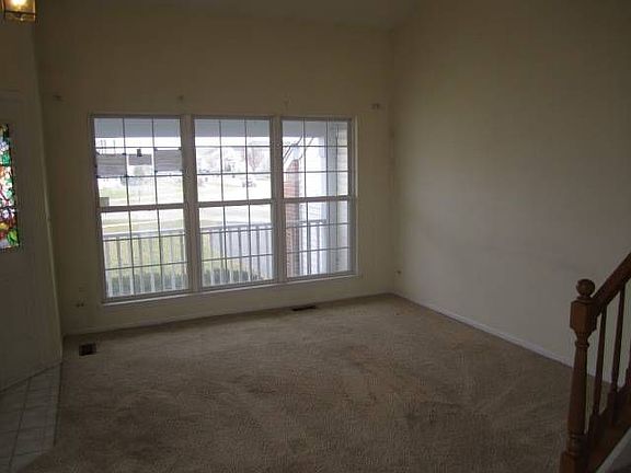 4th image of 5328 Briarfield Ln