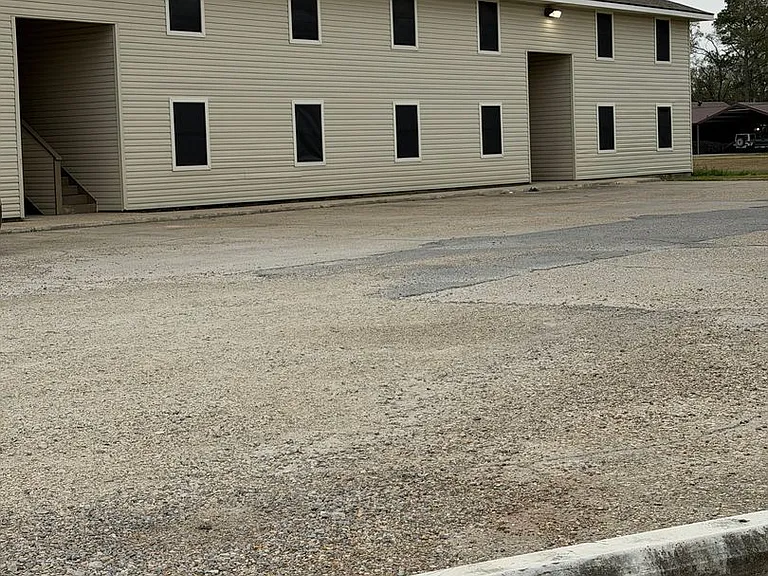 135 Georgianna St — Photo 12