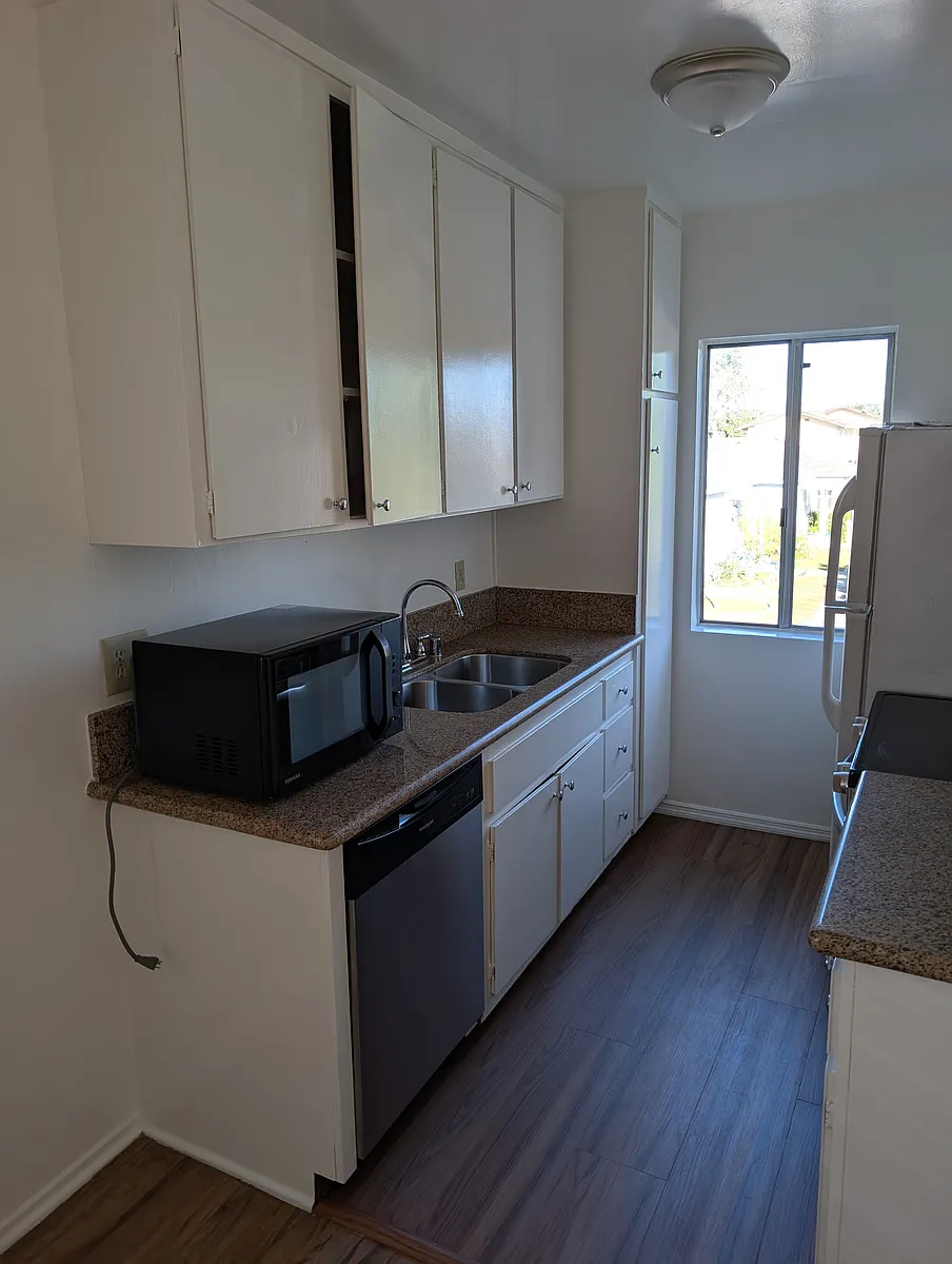 Building Photo - Tilden Apartments