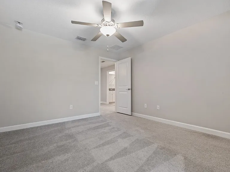 23252 Willow Glen Way — Photo 16