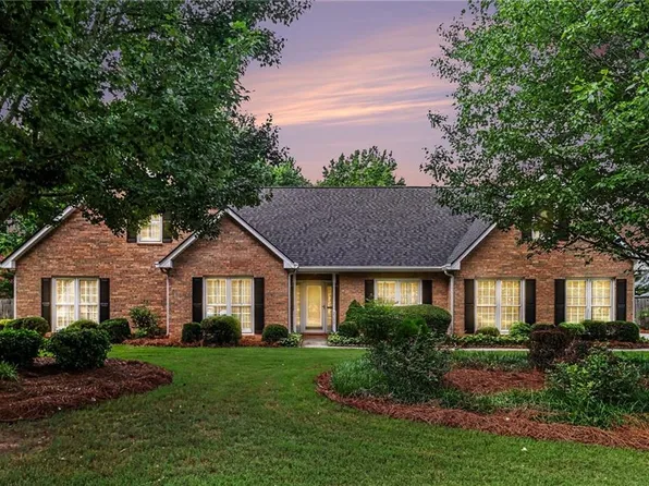 2340 Ashton Ridge Dr, Dacula, GA 30019